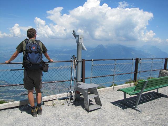 Franco bestaunt die Aussicht