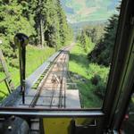 11674 Treppen neben den Geleisen. Die längste Treppe der Welt