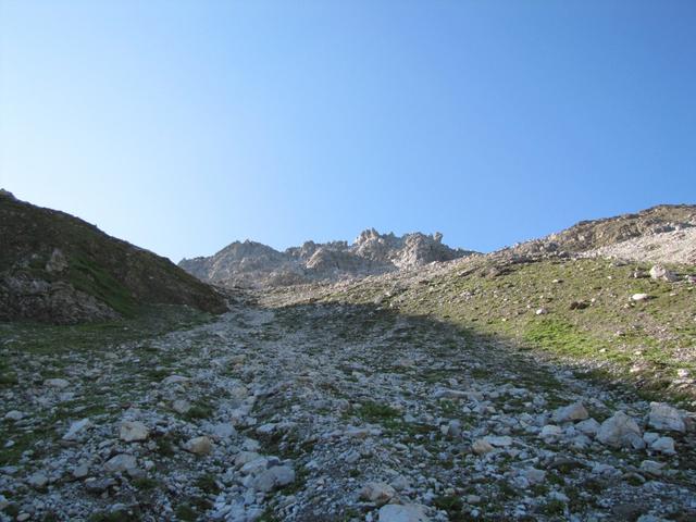 Blick rauf zum Parpaner Weisshorn