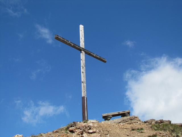 wir haben das Gipfelkreuz des Parpaner Rothorn 2862 m.ü.M. erreicht