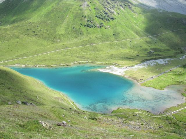 Blick runter zum schönen Schwellisee