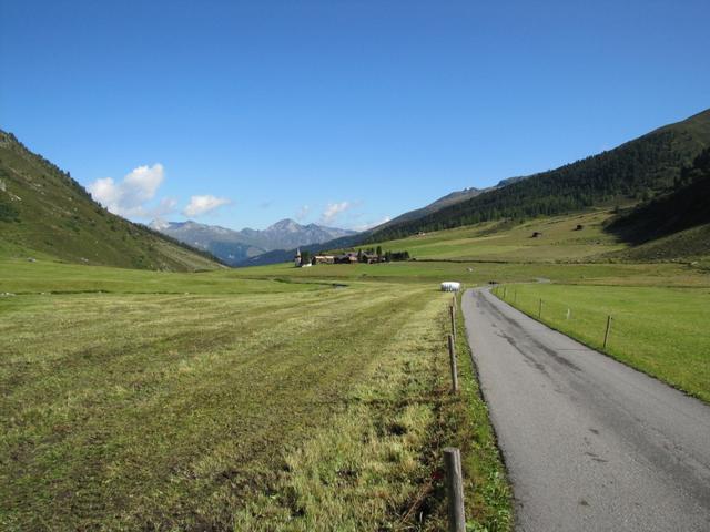 Blick zurück ins Sertigtal und Sertigdörfli