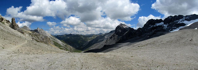 Breitbildfoto von der Ducanfurgga aus gesehen Richtung Ducantal