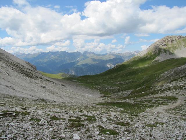 unsere Wanderung führt uns nun runter Richtung Fanezmeder