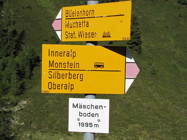 Wegweiser bei Mäschenboden 1995 m.ü.M.