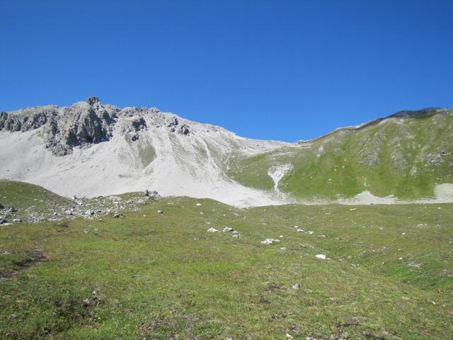 rechts neben dem Büelenhorn, befindet sich der Übergang