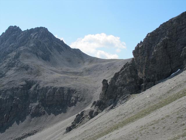 Blick zur Büelenfurgga. Dort führt unsere Wanderung aber nicht