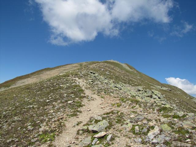 bei Punkt 2614 m.ü.M. mit Blick zu Punkt 2678 m.ü.M.