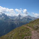 während der ganzen Wanderung auf dem Grat hatten wir Piz Ela, Corn da Tinizong und der Piz Mitgel im Blickfeld