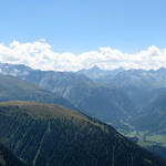 wunderschönes Breitbildfoto. Piz Kesch, Piz Blaisun, Piz Üertsch, Piz d'Err, Bergün und Piz Ela