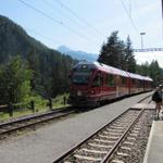 der Zug fährt ein. Ein wunderschöner Wandertag liegt hinter uns