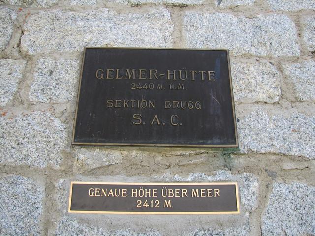 wir haben die Gelmerhütte auf 2412 m.ü.M. erreicht