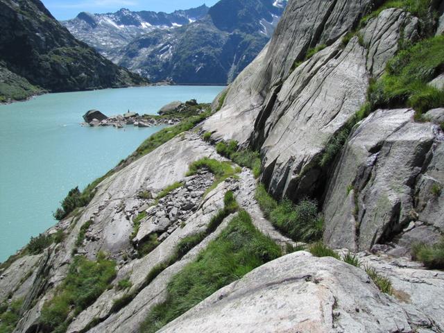 teilweise wurde er aus dem Granit geschlagen