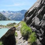 wir befinden uns weiterhin auf dem Westuferweg Richtung Staumauer