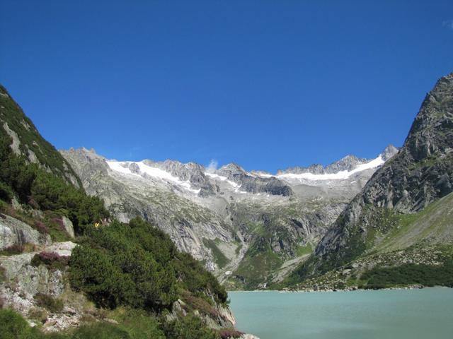 letzter Blick zurück zum schönen Gelmersee