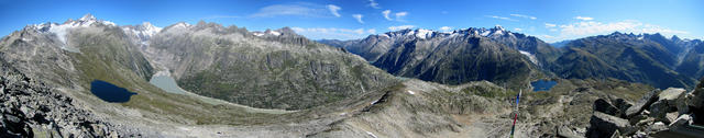 Breitbildfoto mit Blick ins Berner Oberland