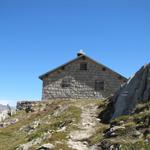 wir haben das Alpgebäude bei Punkt 2601 m.ü.M. erreicht