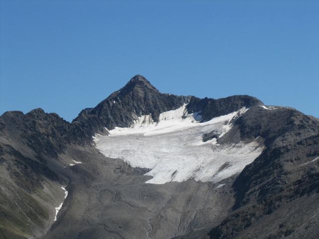 Blick zum Gross Muttenhorn mit Muttgletscher