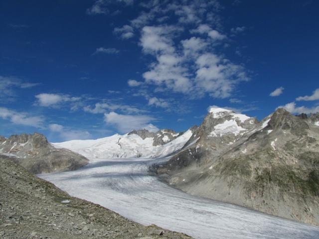 "bim grosse Stei" 2650 m.ü.M. mit Blick zum Rhonegletscher