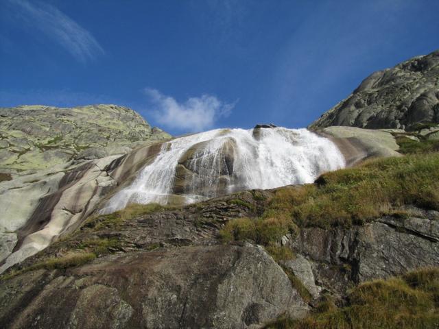 Blick hinauf zum Juchlibach