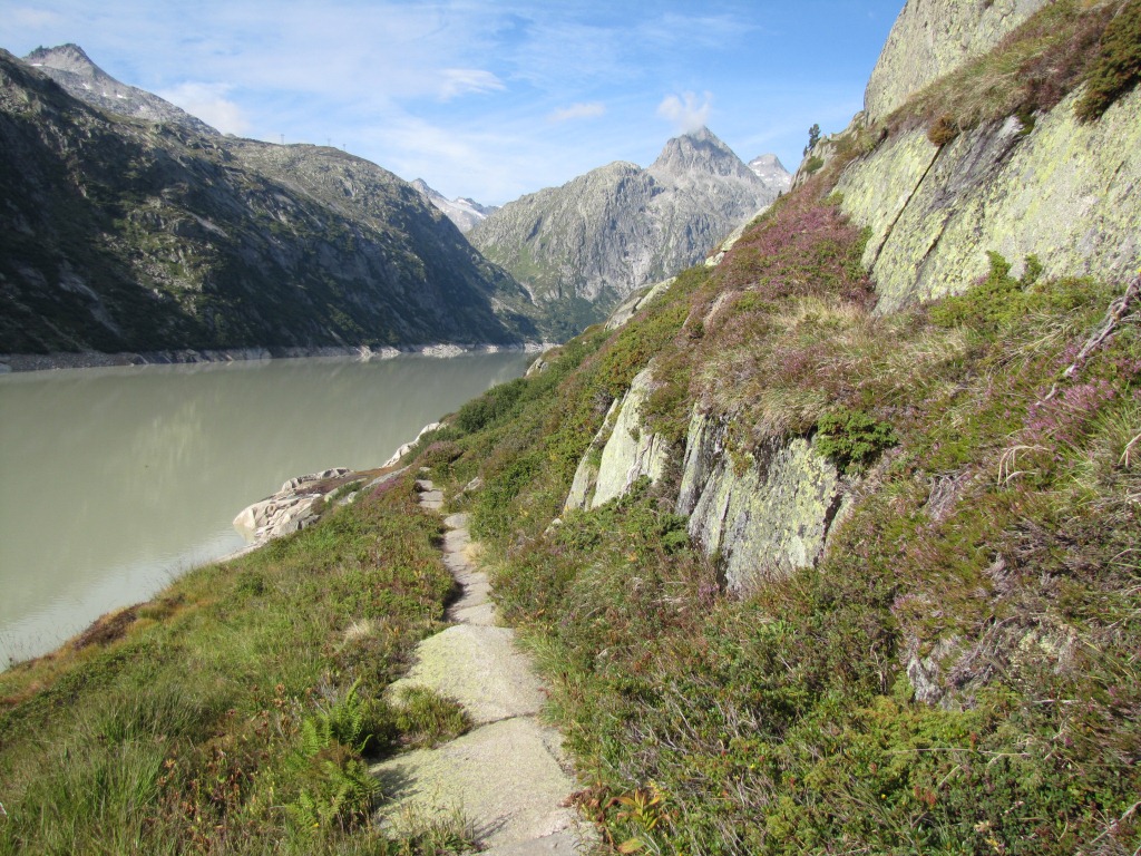 der Weg ist gut angelegt und ohne Probleme machbar