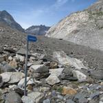 hier zweigt der Weg nun rechts ab Richtung Lauteraarhütte