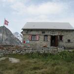 die Lauteraarhütte befindet sich auf 2392 m.ü.M.