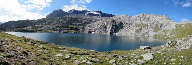 schönes Breitbildfoto vom wunderschönen Distelsee auf 2587 m.ü.M. gelegen