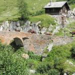 so muss es früher ausgesehen haben, als die Säumer vom Nufenenpass her kommend, die alte Brücke überschritten