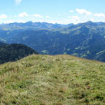 schones Breitbildfoto vom Montalin aus gesehen, mit Blick ins Schanfigg