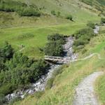 der Wanderweg führt über den Schiltbach