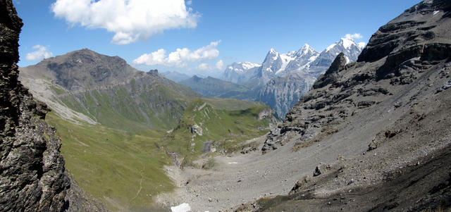 Breitbildfoto von der Sefinenfurgge aus gesehen Richtung Birg, Sefinen und Jungfrau