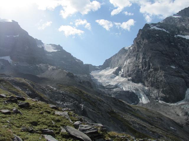 Blick von Punkt 2107 m.ü.M. zur Gamchilücke