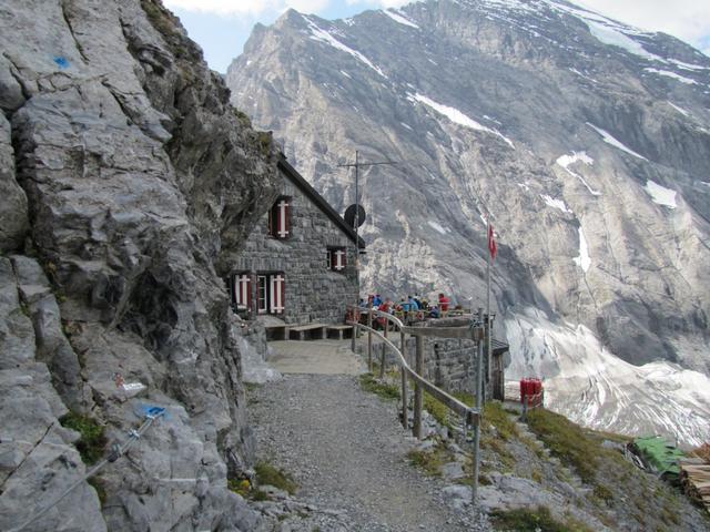 wir haben die Gspaltenhornhütte auf 2455 m.ü.M. erreicht