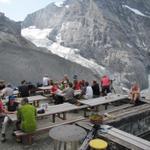 die Gspaltenhornhütte ist gut besucht