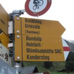 Wegweiser bei Steinenberg 1467 m.ü.M. hier bogen wir rechts ab Richtung Bundsteg