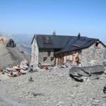 wir haben wieder die Blüemlisalphütte auf 2840 m.ü.M. erreicht