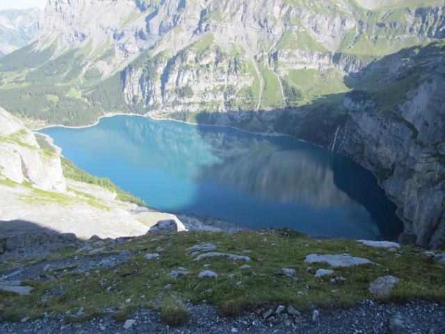 immer wieder schöne Tiefblicke runter zum Oeschinensee