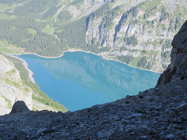 oben grau unten blau