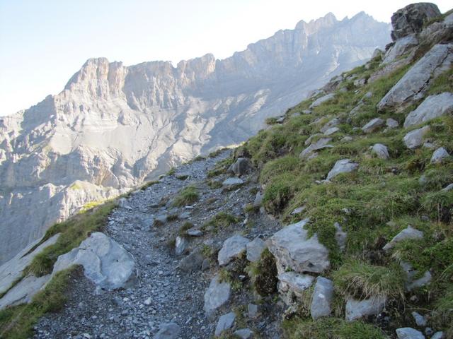 wir haben die Felswand hinter uns gelassen