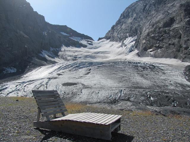 sehr schön die Aussicht von der Fründenhütte zum Fründengletscher mit Fründenjoch