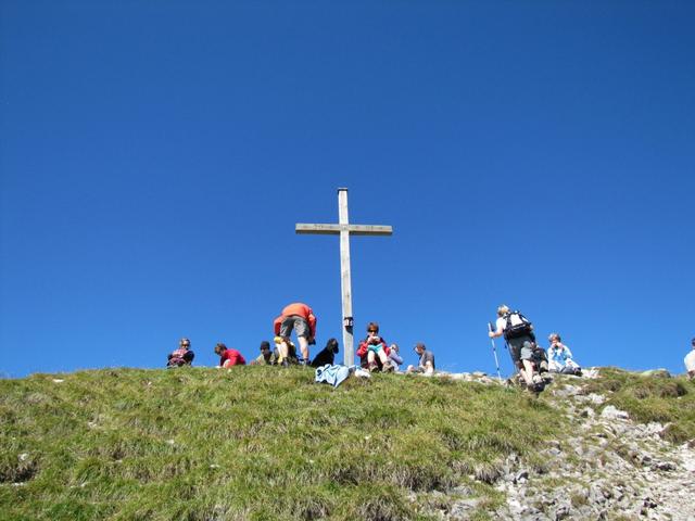 wir haben den Gipfel vom Hengst auf 2092 m.ü.M. erreicht