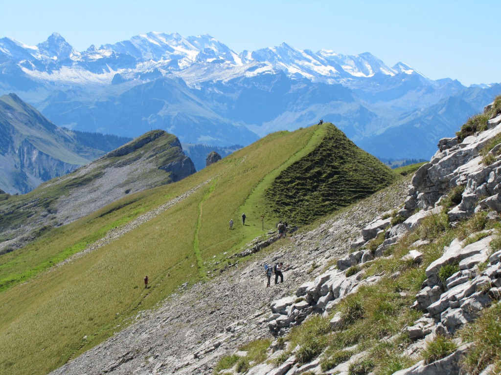 die Wanderung zum Schibengütsch, ist eine Gratwanderung vom feinsten. Was für eine Aussicht