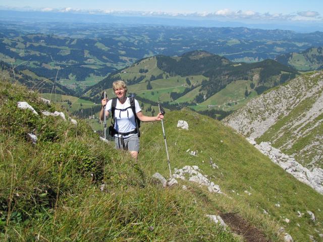 wir wandern aber weiter, wir wollen auf den Schibengütsch