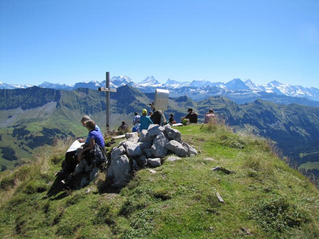 wir haben den Schibengütsch auf 2037 m.ü.M. erreicht