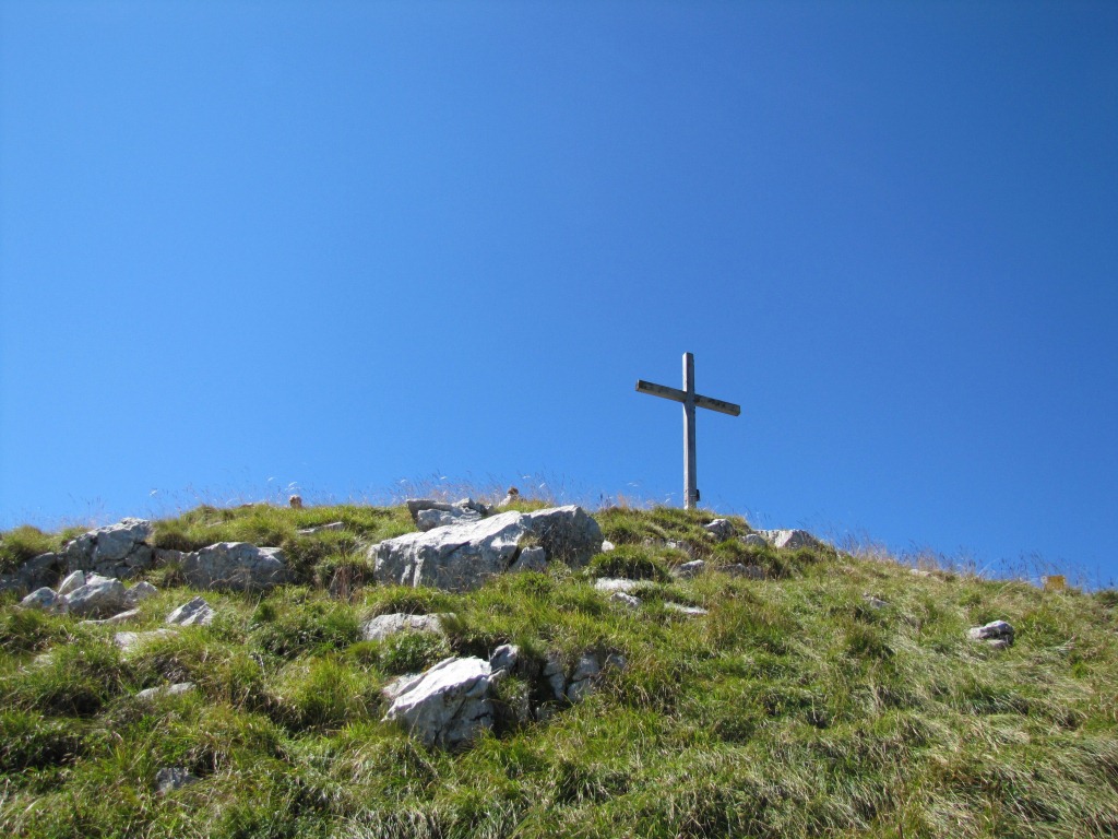 wir haben den Schibengütsch verlassen. Es geht abwärts Richtung Chlus, aber nicht über den normalen Wanderweg