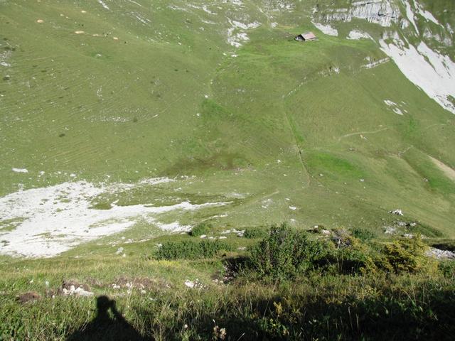 Wegkreuzung vom Bergweg bei Punkt 1757 m.ü.M. mit Blick auf die Chlushütte