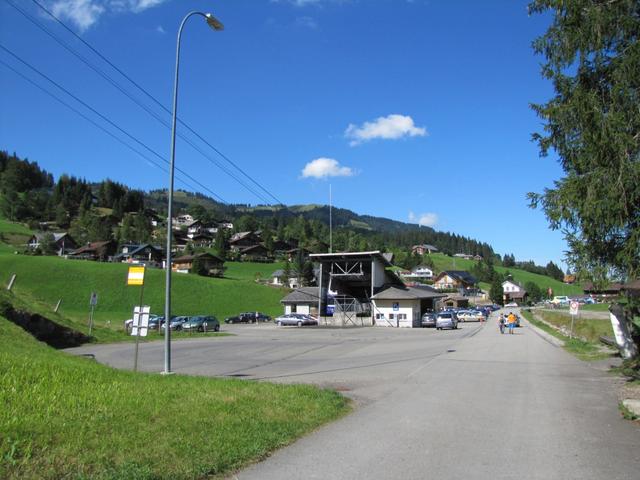 bei der Talstation der Seilbahn in Brunni 1102 m.ü.M.