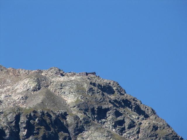 Blick hinauf zur Dossenhütte. Dort wollten wir am nächsten Tag hinauf. Schlechtes Wetter verhinderte dies aber