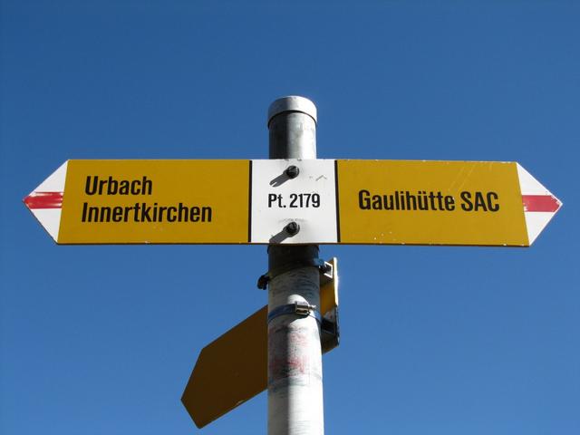 wir haben Punkt 2179 m.ü.M. erreicht. Noch ein paar Schritten und wir haben die Gaulihütte erreicht